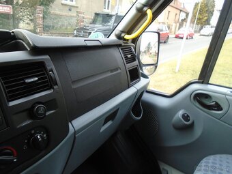 Ford Transit 2.2 TDCi 92Kw 9 míst BUS 2014 - 16