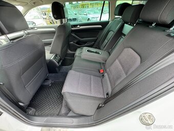 Volkswagen Passat Variant 2,0 TDI 110KW BEZ AD BLUE DPH - 16