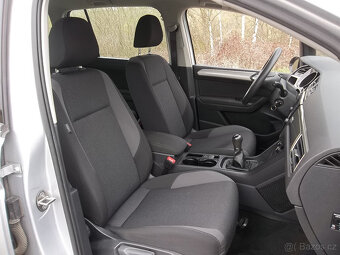 VW Touran 1,2 TSI, r.v. 02/2016, 7 míst, pravidelný servis - 16