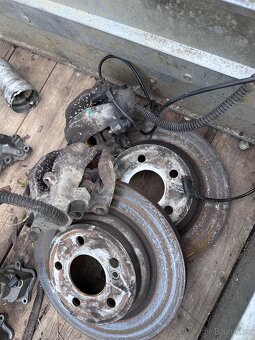 Díly na W211 om648 - 16