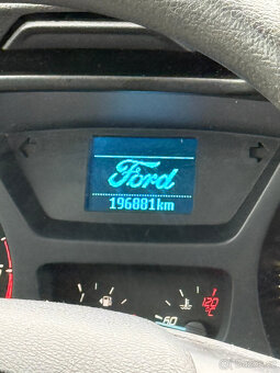 Ford Transit 2.2 TDCI rok 2016 9 Míst 196.881 km STK:11/27 - 16