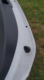 HYUNDAI i30 – DVEŘE KUFRU BÍLÉ 5DV - 16