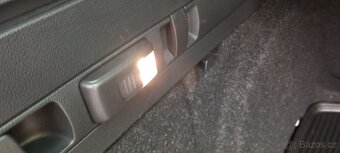 Škoda Superb 2.0 TDI DSG Combi L&K Webasto - 16