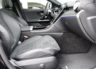 Mercedes-Benz Třídy C 400e 4M HYBRID PANO ZÁRUKA 1M - 16