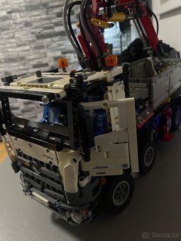 Lego TECHNIC 42043 Mercedes-Benz Arocs 3245 - 16