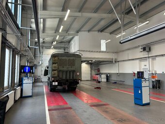 Praga V3S 6x6 obytny nakladni vuz skrinovy - 16