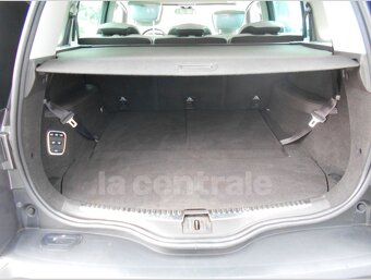 RENAULT Espace V dCi 160 INITIALE PARIS EDC 7 míst 04/2018 - 16