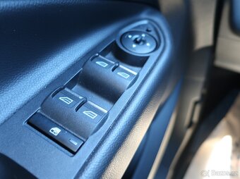 Ford Kuga 1.5EB 110kW TITANIUM TAŽNÉ 1MAJITEL ČR - 16