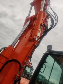 Pásový minibagr DOOSAN DX85R-3 - 16