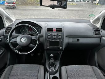 VW TOURAN 1,4 TSI - DOBRÝ STAV - NAVI - SERV. - 16