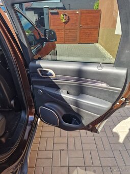 Jeep Grand Cherokee 3.0 V6 SUMMIT - 16