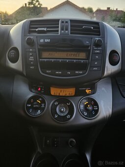 Toyota Rav4 D-4D 4x4 = 187243km , Bez korozie, Top Stav= - 16