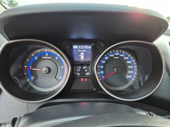 Hyundai i30 cw - 16