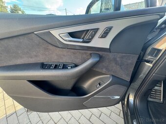 AUDI SQ7 4.0TDI  7 místné - 16