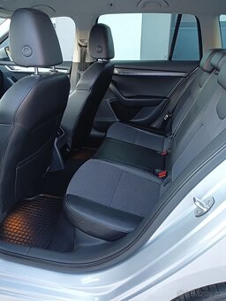 Škoda Octavia kombi 2.0 TDi DSG Style 4x4 - 16