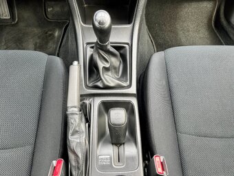 Subaru Impreza 1.6i 84 kW 4x4 Servis,Stav,Tažné - 16