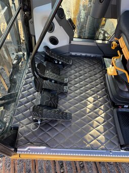 CAT 323 ENGCOM EPS kleště TOP STAV - 16