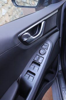 Hyundai IONIQ PHEV Plug-in Hybrid - 16