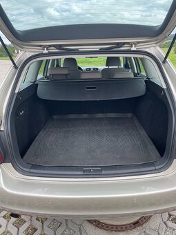 Volkswagen Golf, TSi 77 Kw Kombi,Výhřev,TOP STAV - 16