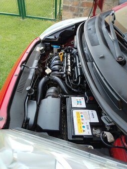 Kia Venga 1.4 BENZÍN 87000KM,KOUP.ČR,CEBIE,PO SERVISU A STK - 16
