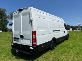 Pronájem obytné dodávky Iveco Daily - 16