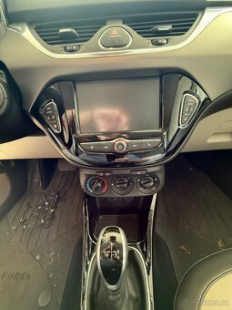 Opel Corsa E  1.4 66kW, rok 2016 automat - 16