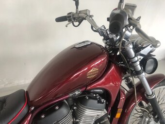 Suzuki VS 750 Intruder - 16