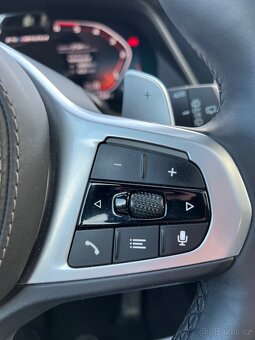 BMW X5 M50d vzduch nez. topení el tažné - 16