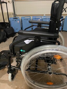 Půjčujeme kompenzační pomůcky - 16