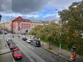 Pronájem prostorného bytu 3+1 v Plzni, náměstí T.G.M. - 16