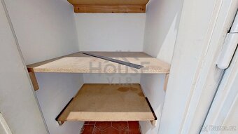 Prodej bytu 1+kk, 35 m2 s balkonem a sklepem – Praha 10, Str - 16