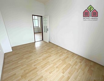 Pronájem bytu 4+kk, 67 m2, parkovací místo a internetové při - 16