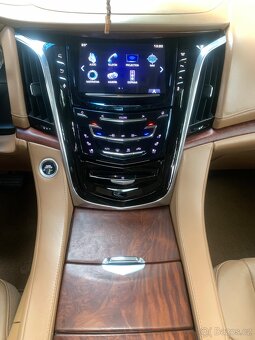 Cadillac Escalade 6.2Long V8 Platinum 8 mist EU verze - 16