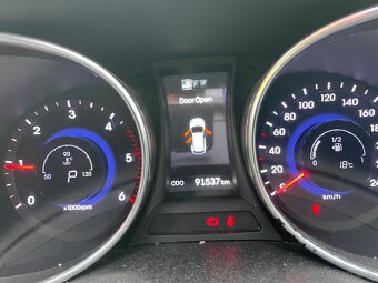 Hyundai Grand Santa Fe 2.2 CRDi 147 kW 4x4 AT, 7 míst - 16
