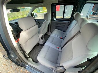 VW Caddy 1,9 TDi Aut.Klima, Tažné, AKU - 16