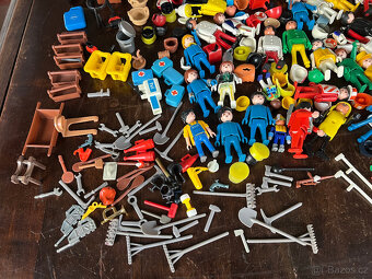Playmobil - několik setů - velké množství - 16