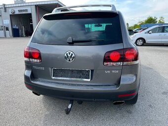 Volkswagen Tuareg 3.0 TDI 176 Kw r.v.2009 - 16