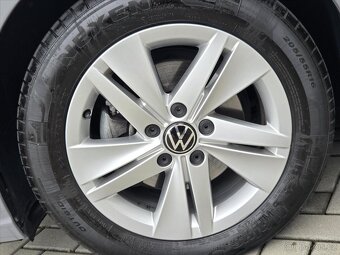 Volkswagen Golf 1,5 eTSi 110kW DSG Life ČR 1.maj 16V eTSi EV - 16