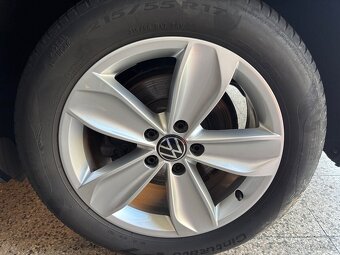 VW Passat Variant 2.0 TDI 110kW DSG - 16