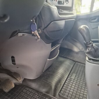 Iveco Daily 35 C 12 - chlaďák-bedna do 3,5t. - 16