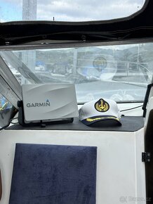 Bayliner 2655, 5.0 V8 mercruiser, nový motor, po renovaci - 16