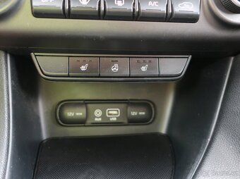 Kia Sportage 2.0CRDi 136kW AUTOMAT 4x4 ČR SERVISKA - 16