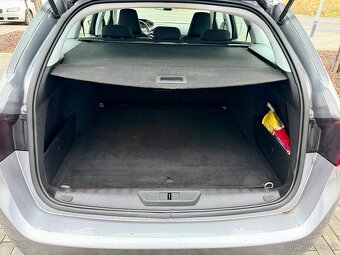 Peugeot 308SW Allure koup. ČR LED - 16