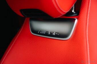 Mercedes-Benz SL 43 AMG Roadster (2023) / Top Specifikace - 16