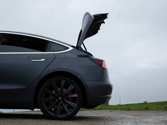 Tesla Model 3 Performance 2019 - 16