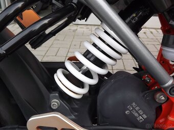 KTM 125 Duke - 16