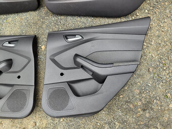 Sedačky, tapeci Focus III - hatchback - 16