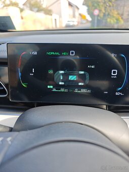 EL plugin hybrid BYD Seal 06 DM-i sedan - 264 koní - nový - 16