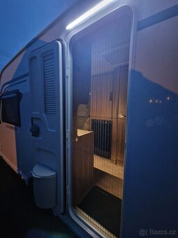 Malý karavan LUNAR COSMOS 352 - jen 965 kg - 16