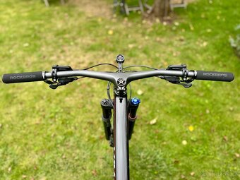 Specialized EPIC 29" M karbonový kokpit - 16